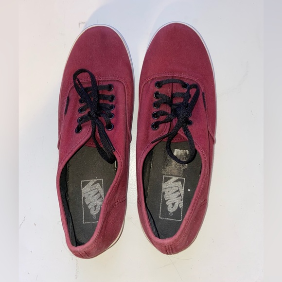 VANS BURGUNDY AUTHENTIC SHOES - UNISEX SKATER (MENS 7.5 / WOMENS 9) - Picture 2 of 7